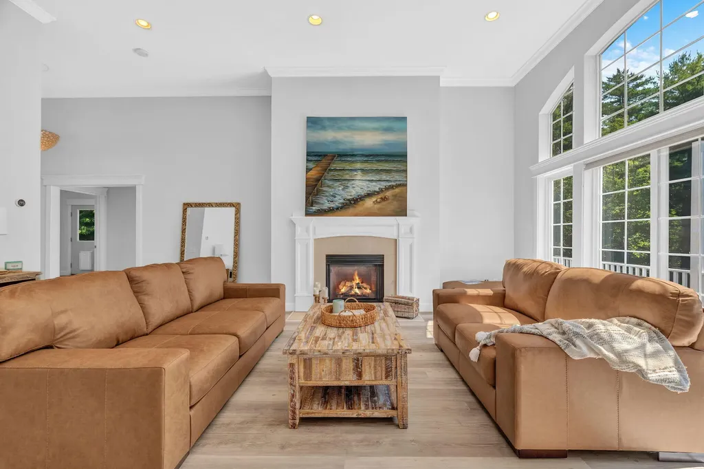 22 Murphy Lane Hampden ME 04444