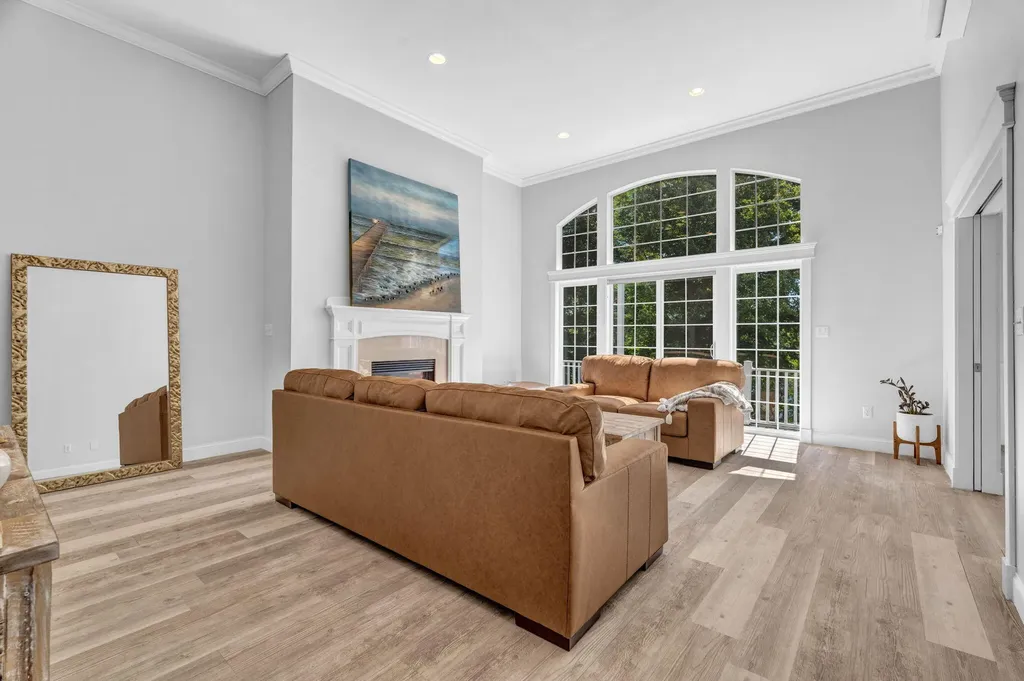 22 Murphy Lane Hampden ME 04444