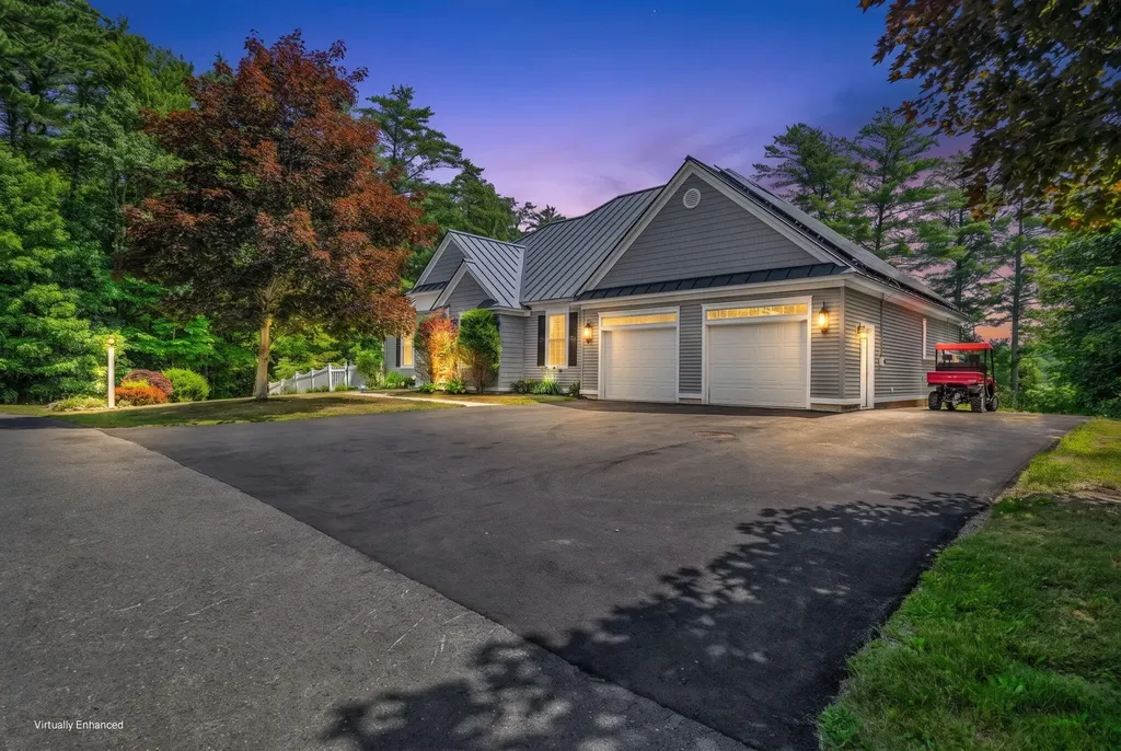 22 Murphy Lane Hampden ME 04444