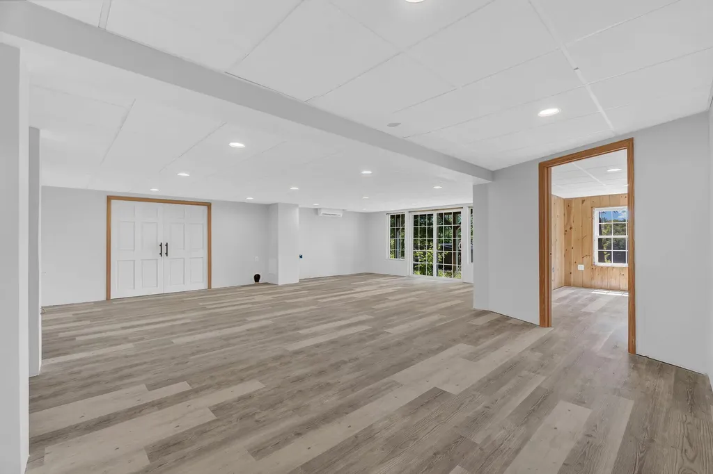 22 Murphy Lane Hampden ME 04444