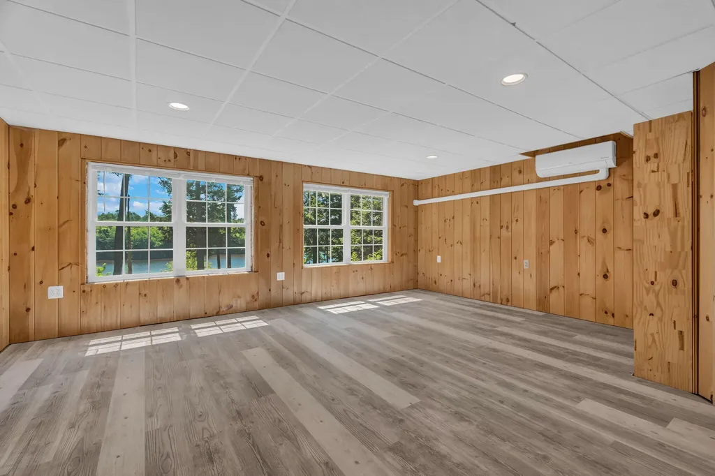 22 Murphy Lane Hampden ME 04444