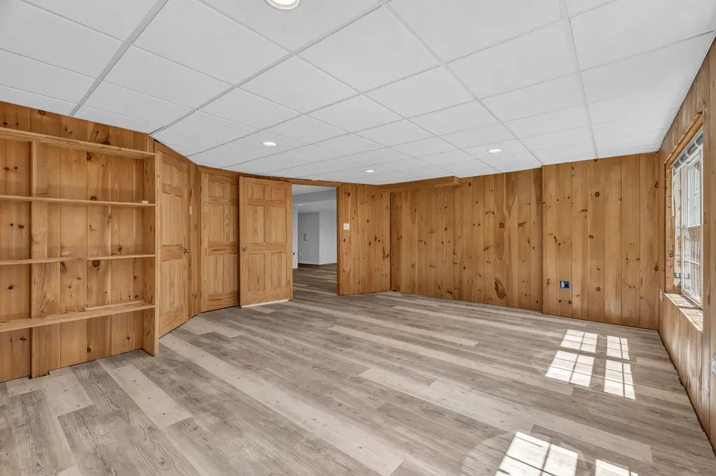 22 Murphy Lane Hampden ME 04444