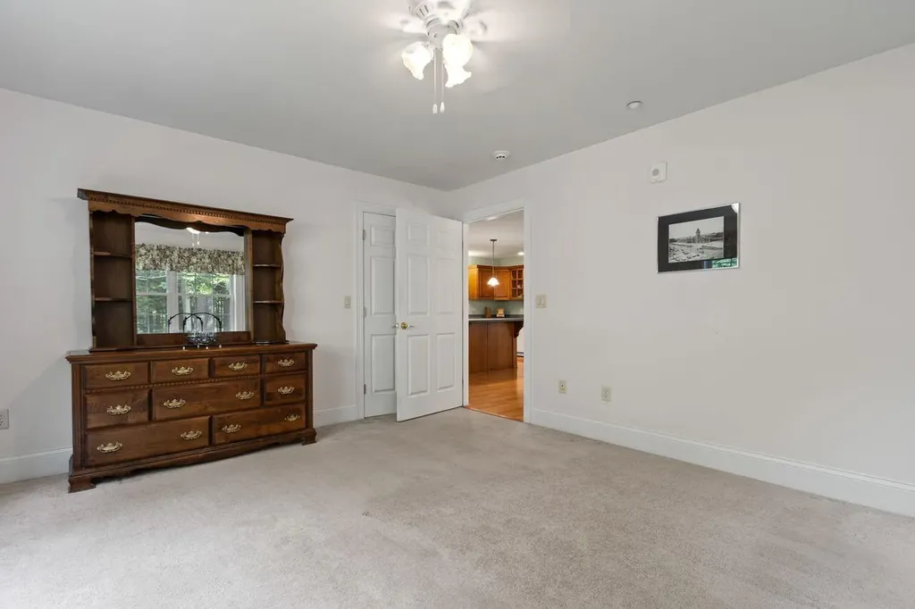 330 Main Street Cumberland ME 04021