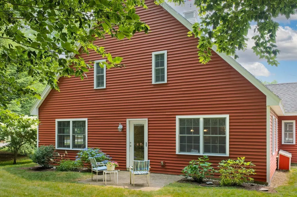 330 Main Street Cumberland ME 04021