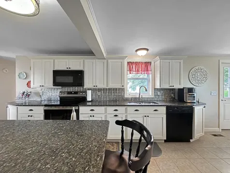 6 Vesta Drive Caribou ME 04736