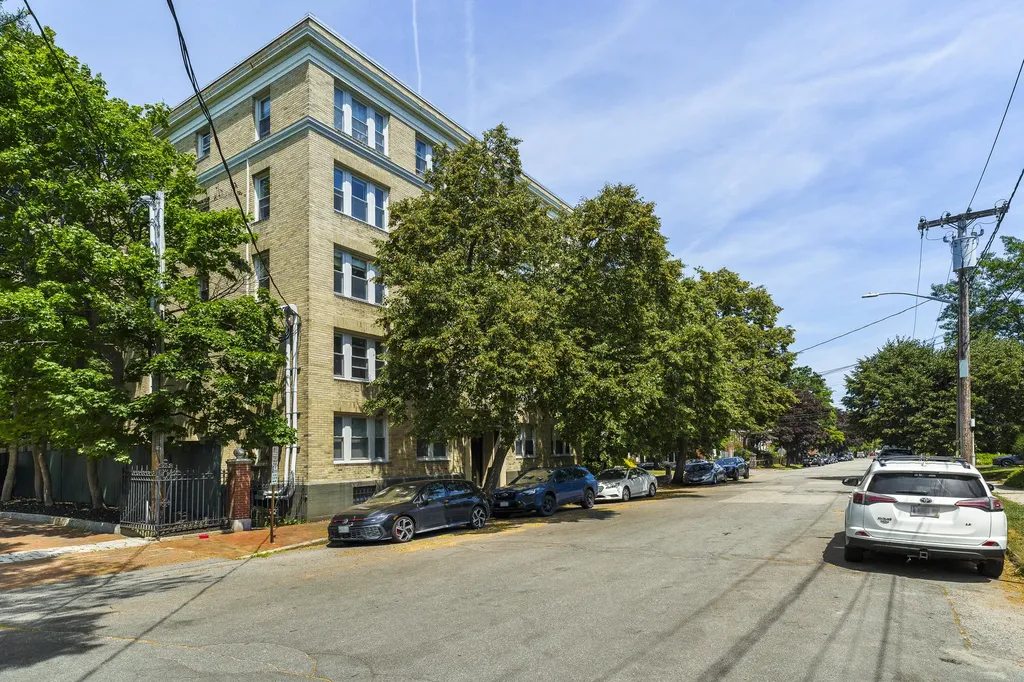 197 Pine Street Portland ME 04102