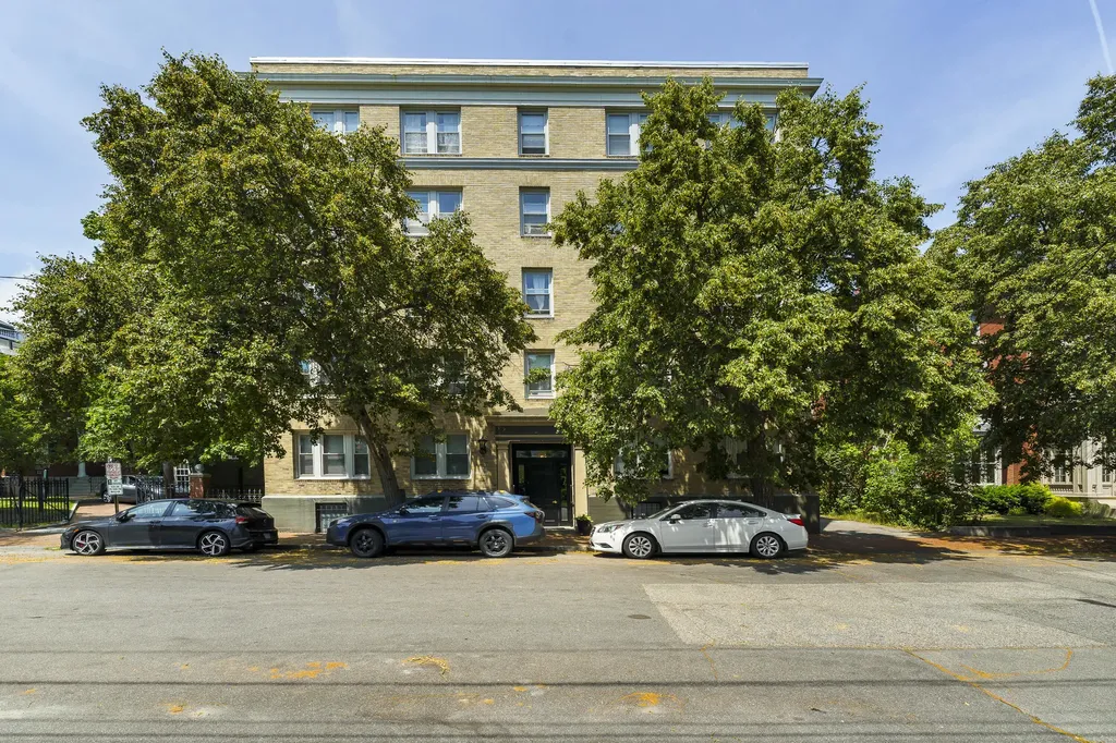 197 Pine Street Portland ME 04102