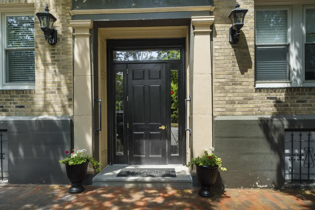 197 Pine Street Portland ME 04102