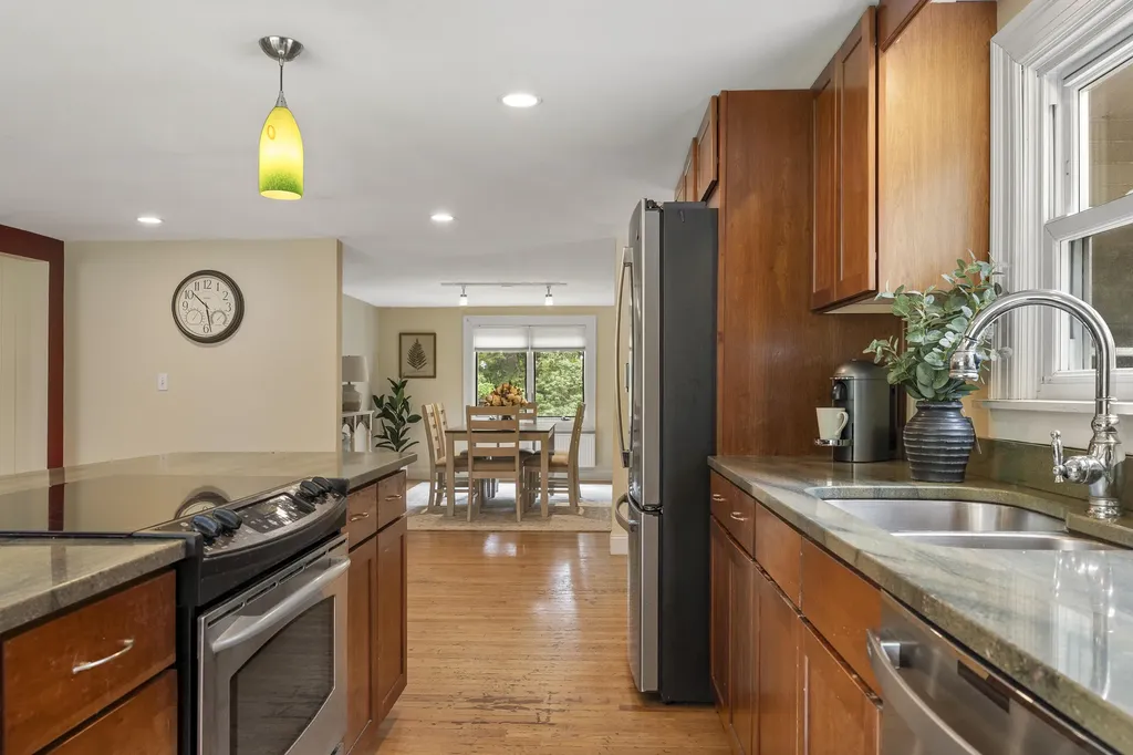 177 Winn Road Falmouth ME 04105
