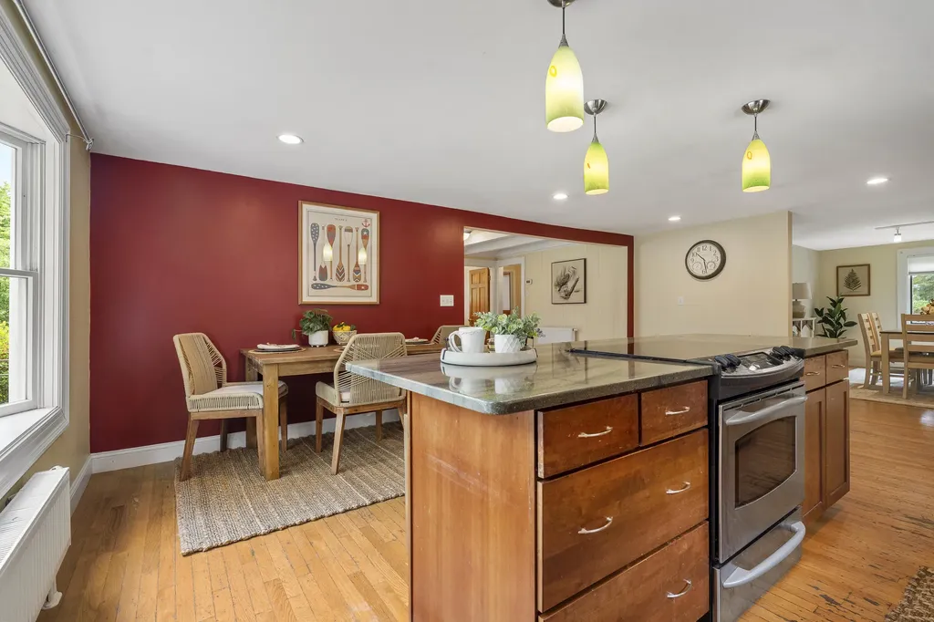 177 Winn Road Falmouth ME 04105