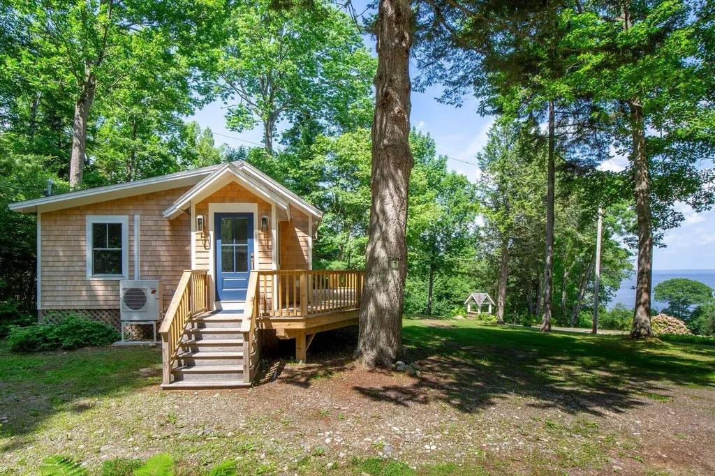 1406 Atlantic Highway Northport ME 04849