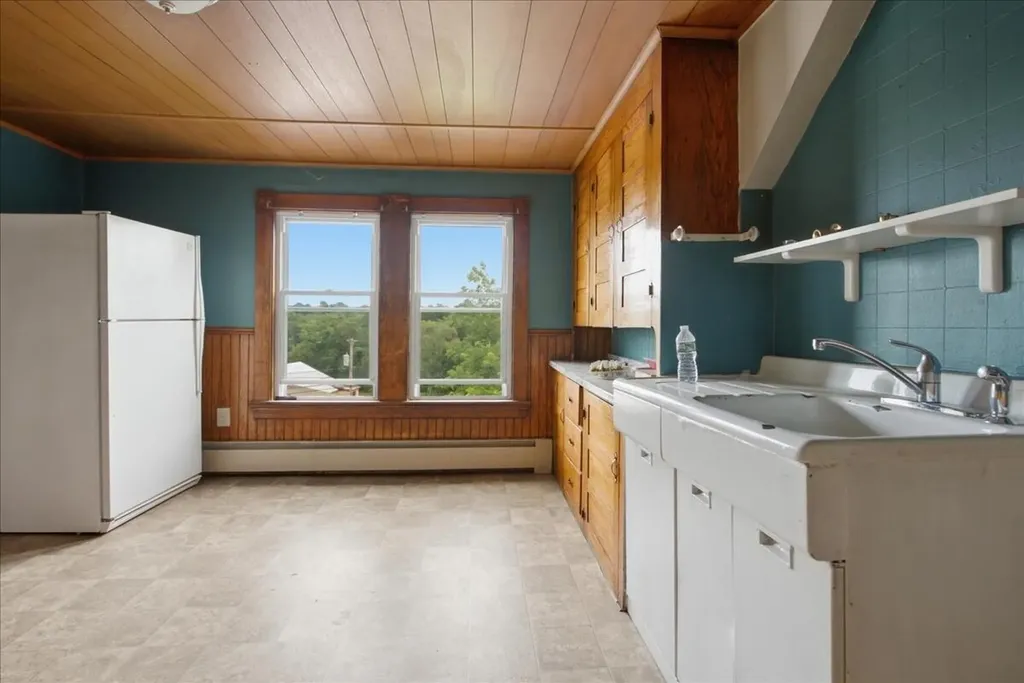 4 Sherwin Street Waterville ME 04901