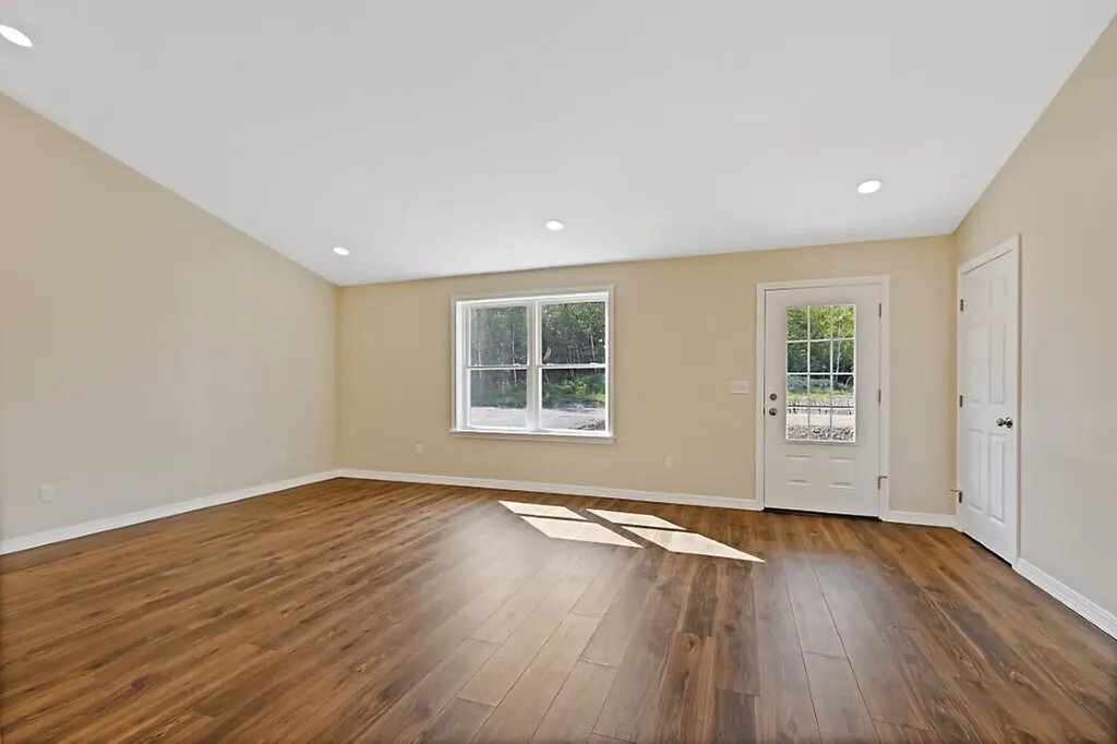 12 Mariner Way Augusta ME 04330