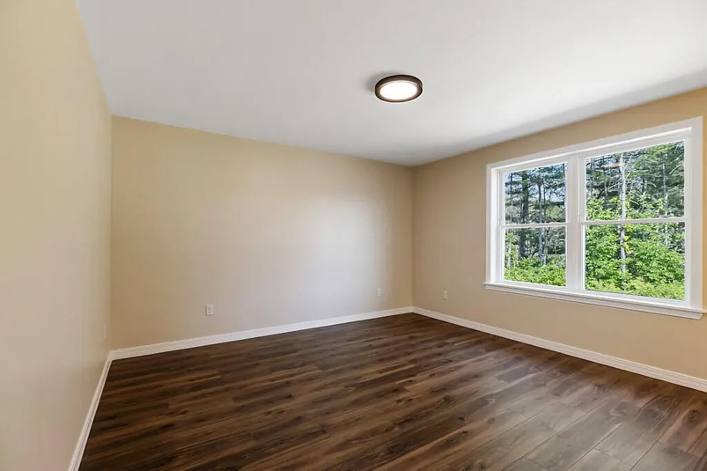 12 Mariner Way Augusta ME 04330
