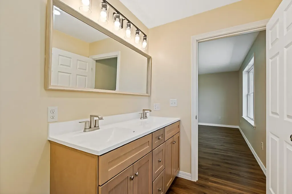 12 Mariner Way Augusta ME 04330