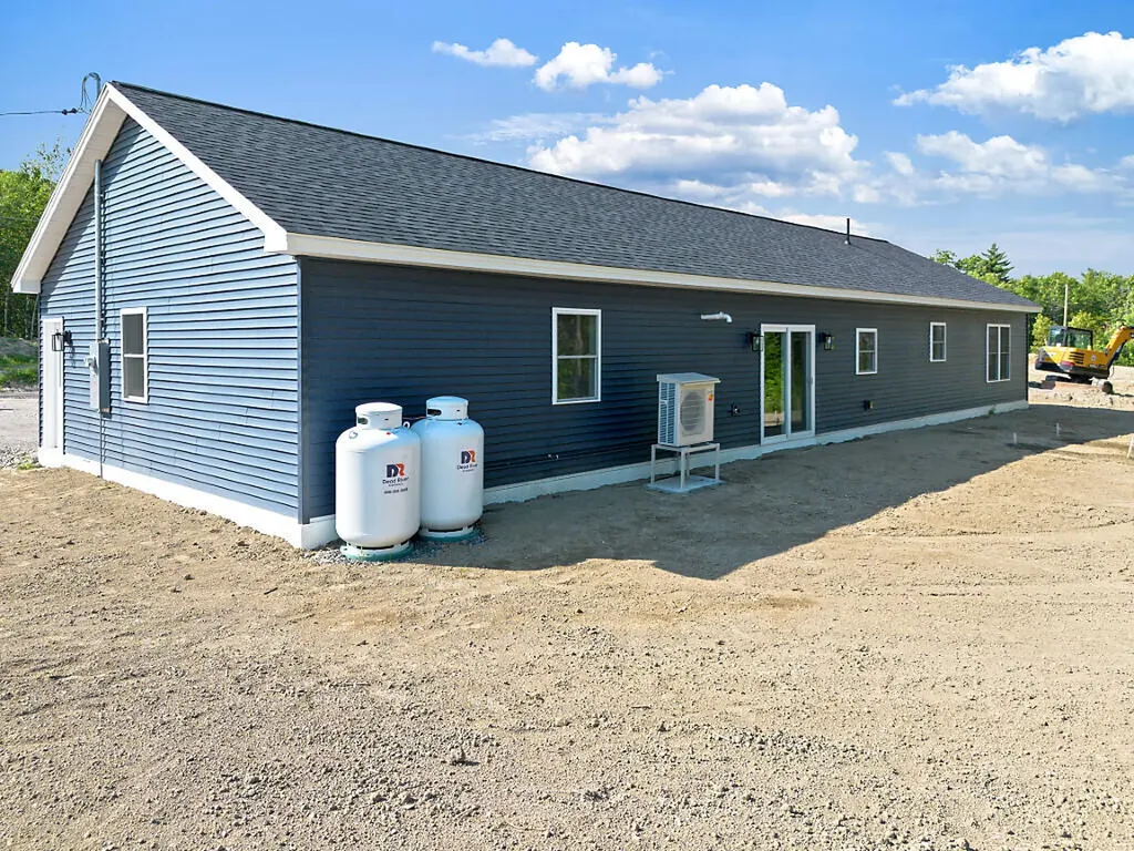 12 Mariner Way Augusta ME 04330