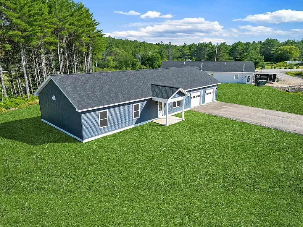 12 Mariner Way Augusta ME 04330