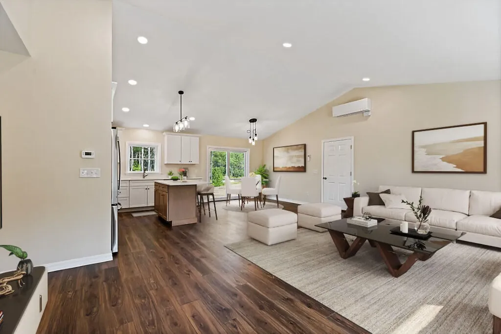 12 Mariner Way Augusta ME 04330