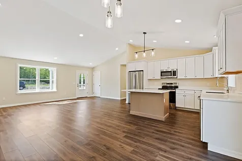 12 Mariner Way Augusta ME 04330