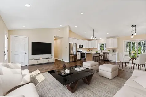 12 Mariner Way Augusta ME 04330