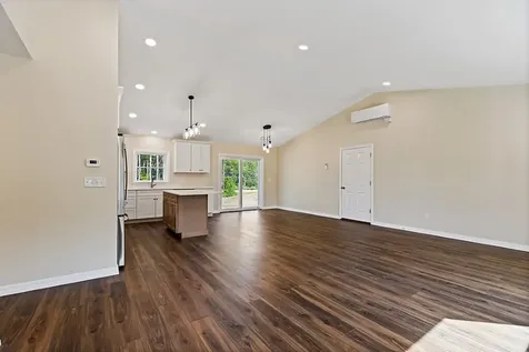 12 Mariner Way Augusta ME 04330