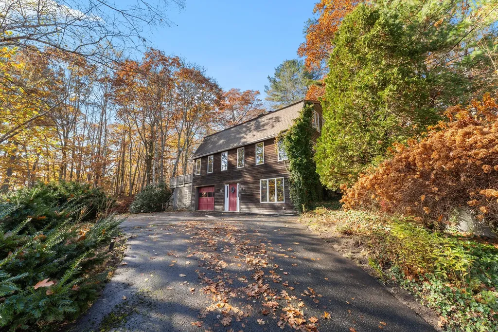 6 Abenaki Road Boothbay Harbor ME 04538