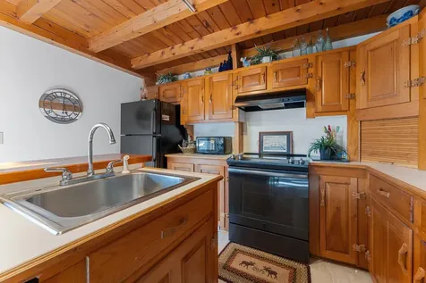 6 Abenaki Road Boothbay Harbor ME 04538