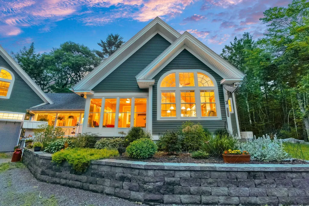 151 Frenchs Rock Road Hartland ME 04943