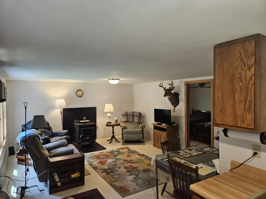 10 Moosehorn Road Abbot ME 04406