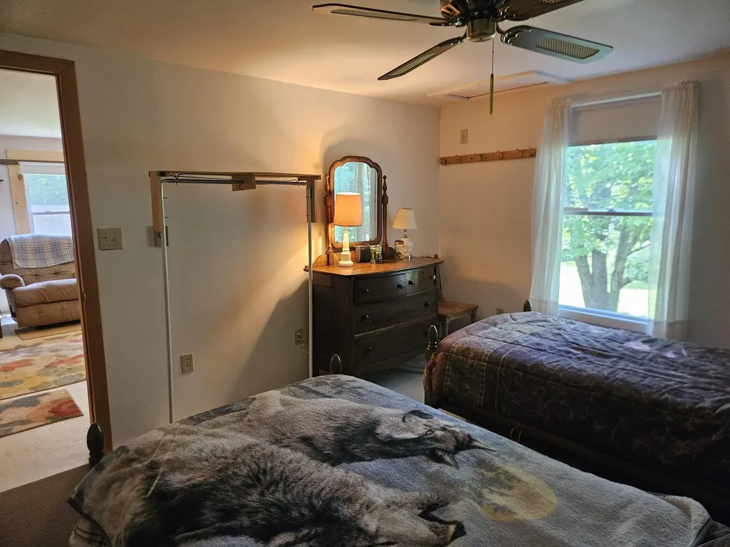 10 Moosehorn Road Abbot ME 04406