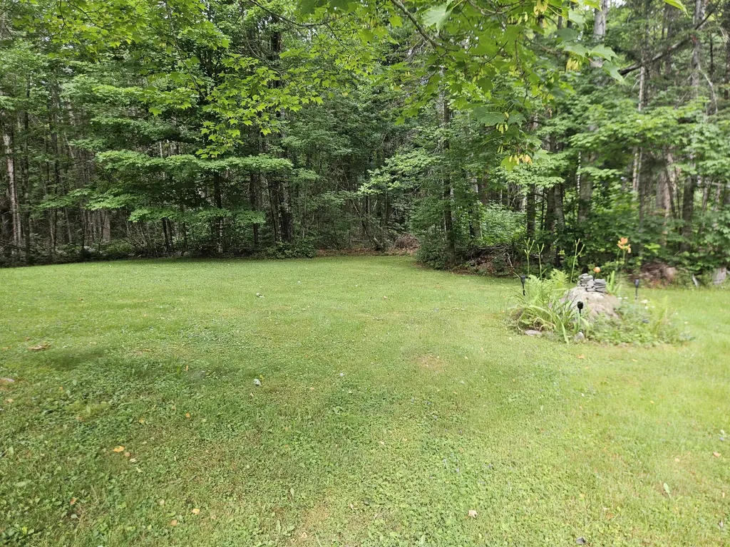 10 Moosehorn Road Abbot ME 04406