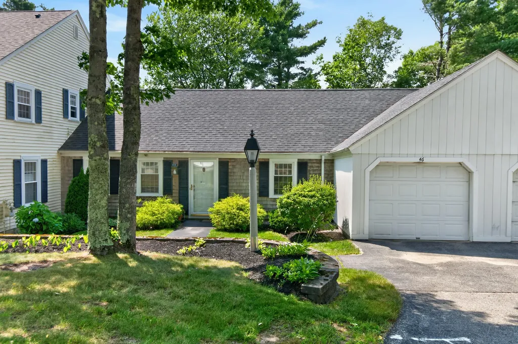 46 Colonial Village Falmouth ME 04105