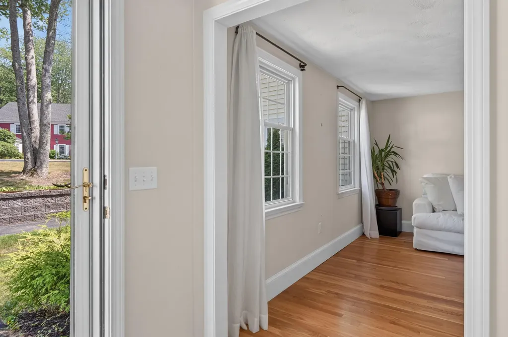 46 Colonial Village Falmouth ME 04105