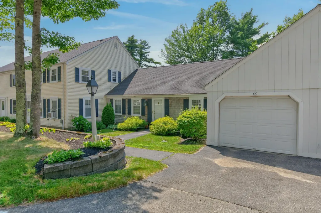 46 Colonial Village Falmouth ME 04105