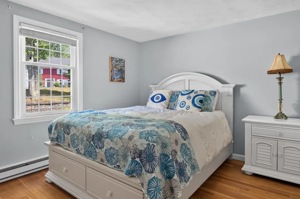 46 Colonial Village Falmouth ME 04105