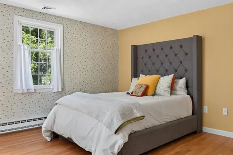 46 Colonial Village Falmouth ME 04105