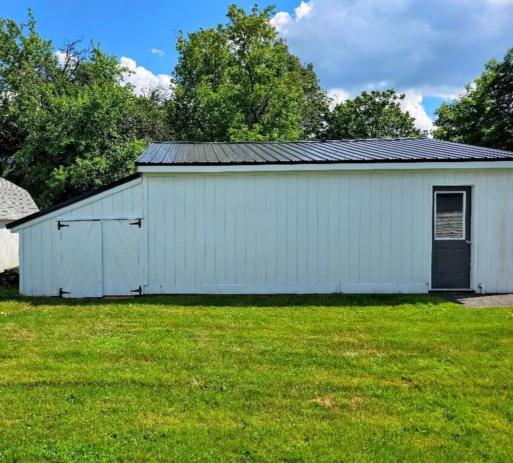 35 Harrison Avenue Dover-foxcroft ME 04426