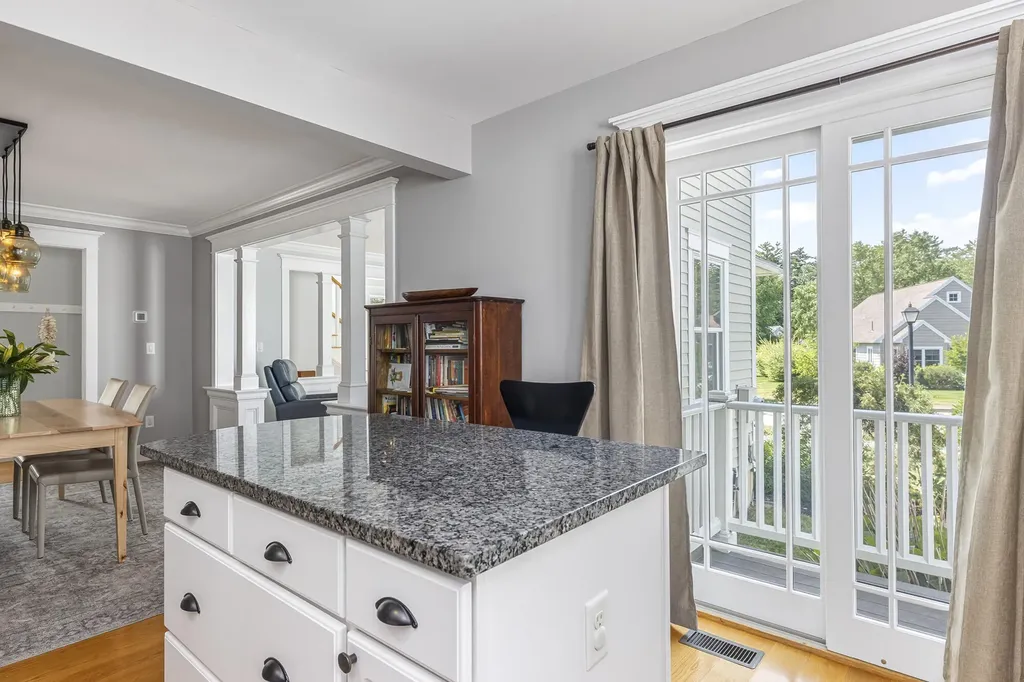 18 Ballantyne Drive Scarborough ME 04074