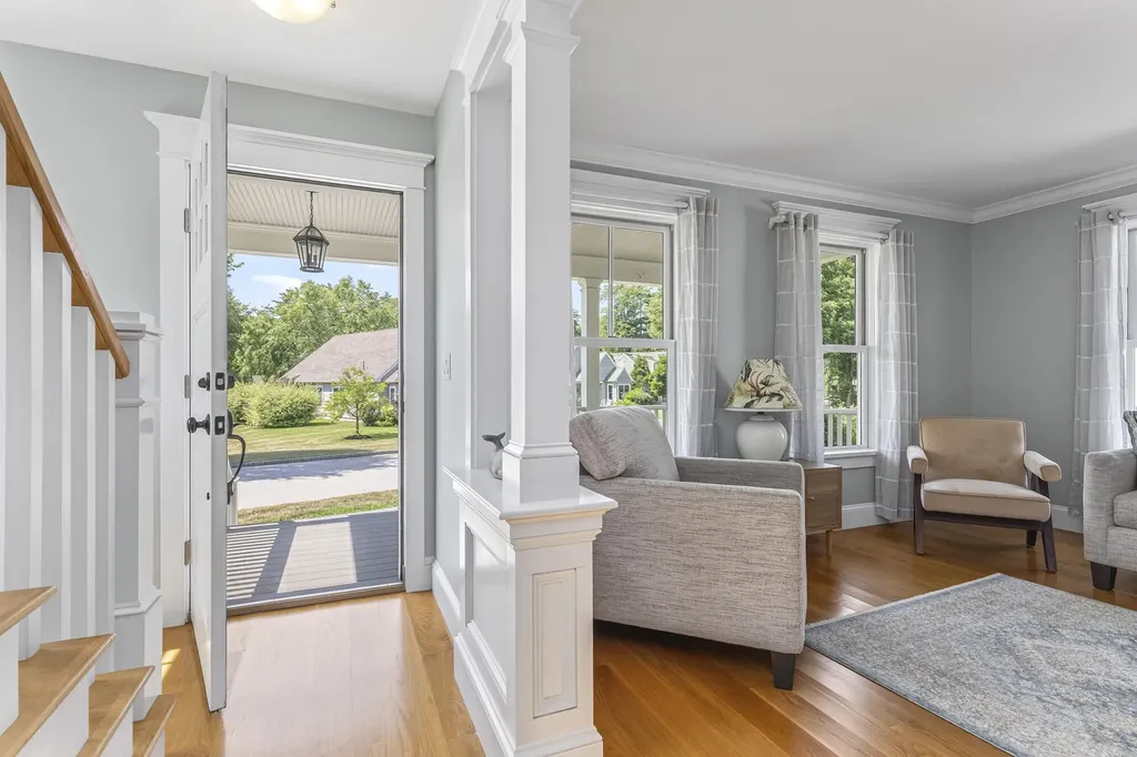 18 Ballantyne Drive Scarborough ME 04074