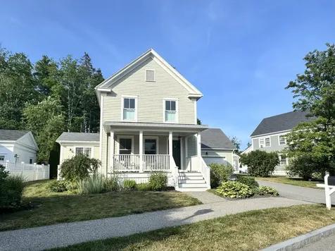 18 Ballantyne Drive Scarborough ME 04074