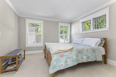18 Ballantyne Drive Scarborough ME 04074