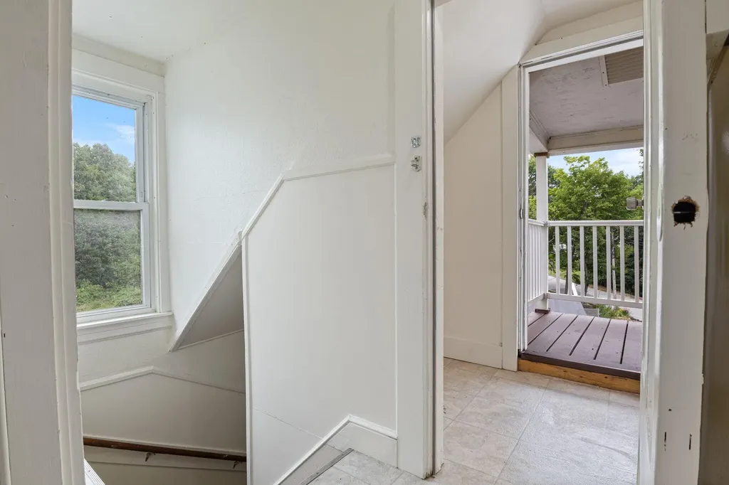 51 Ninth Street Auburn ME 04210