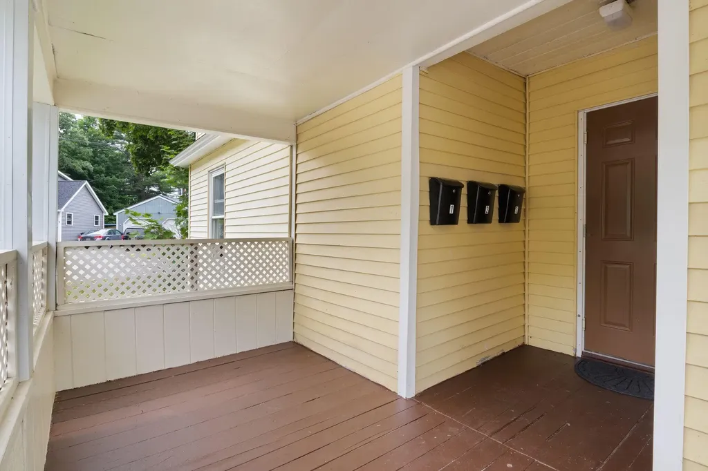 51 Ninth Street Auburn ME 04210