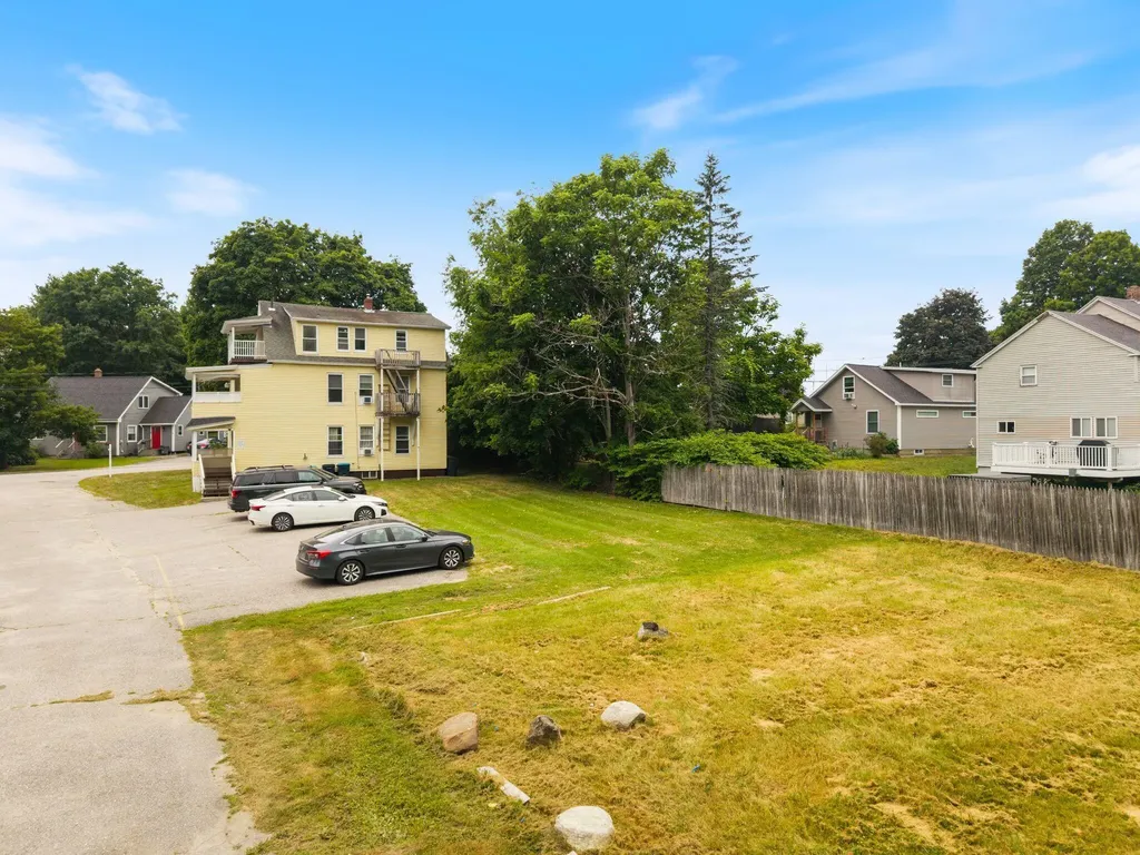 51 Ninth Street Auburn ME 04210