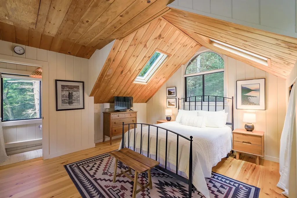 399 Hosmer Pond Road Camden ME 04843