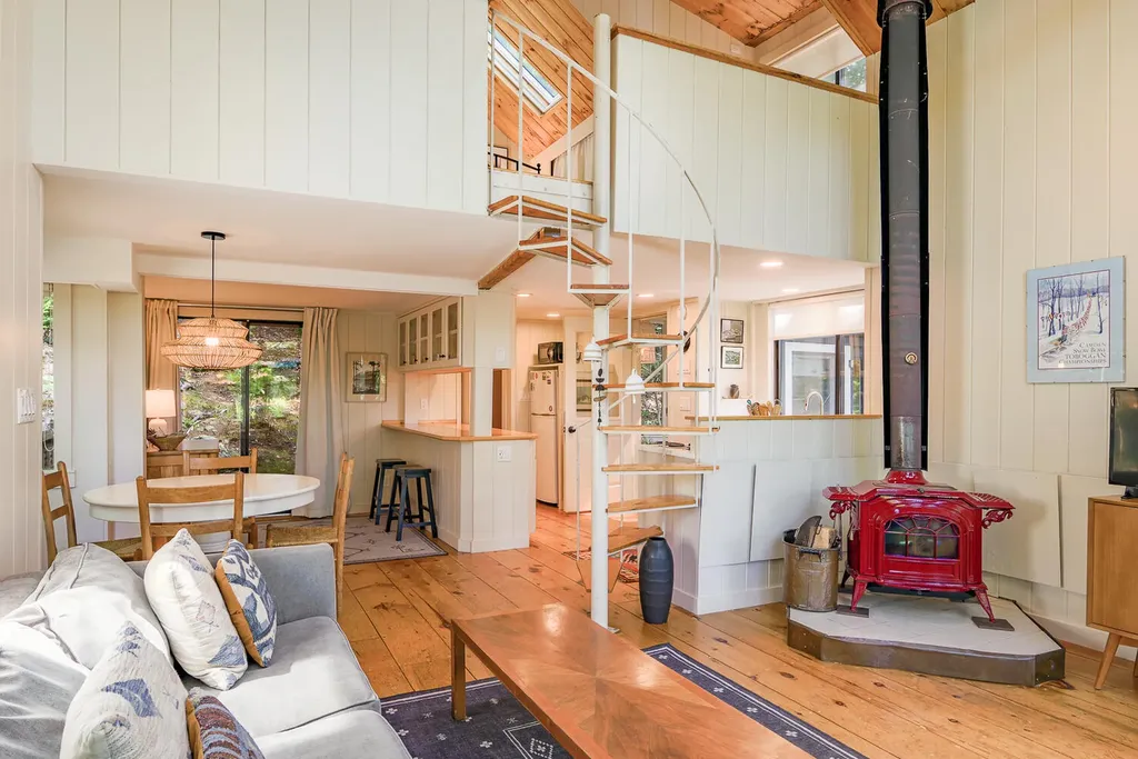 399 Hosmer Pond Road Camden ME 04843