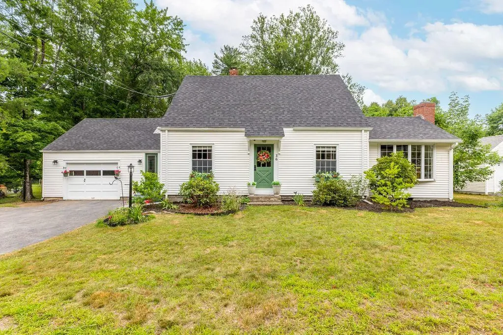 36 Narragansett Street Gorham ME 04038