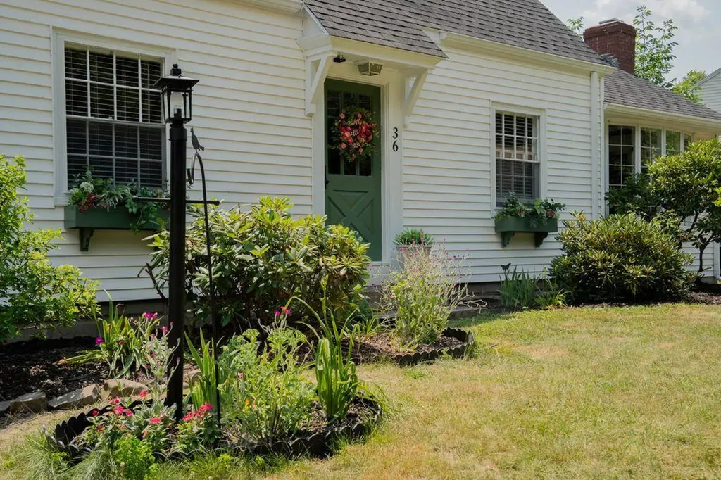 36 Narragansett Street Gorham ME 04038