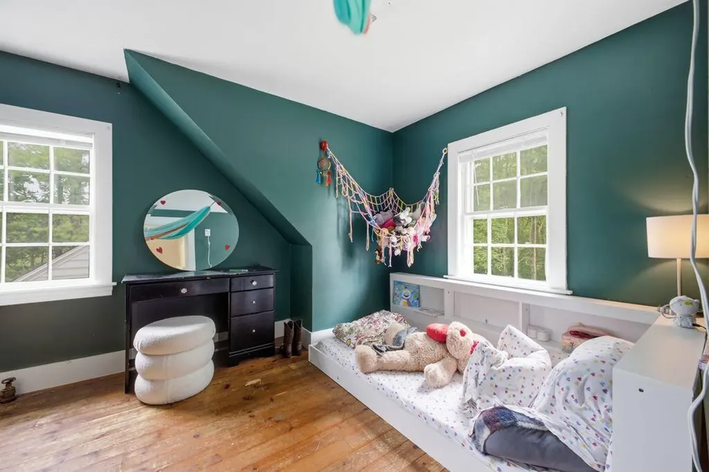 36 Narragansett Street Gorham ME 04038