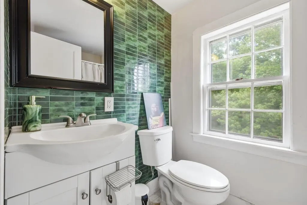 36 Narragansett Street Gorham ME 04038